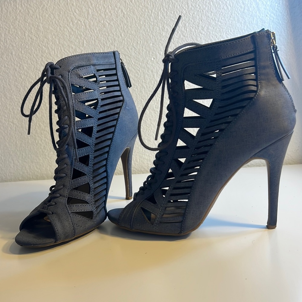Anne Michelle Heels